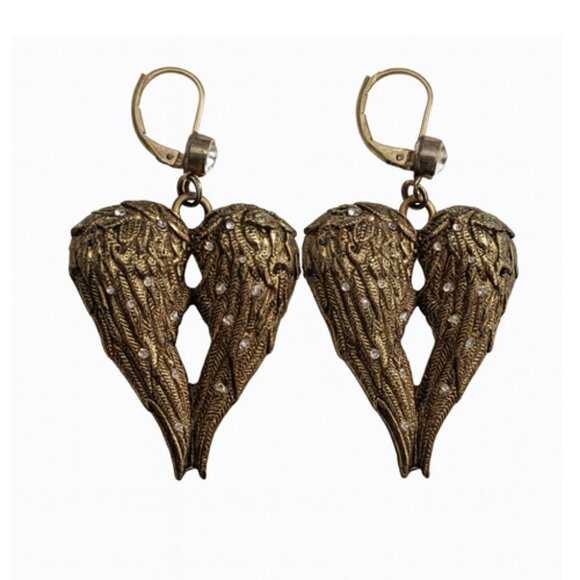 Betsey Johnson - Vintage Heart Wing Earrings – Collectible - Picture 1 of 2